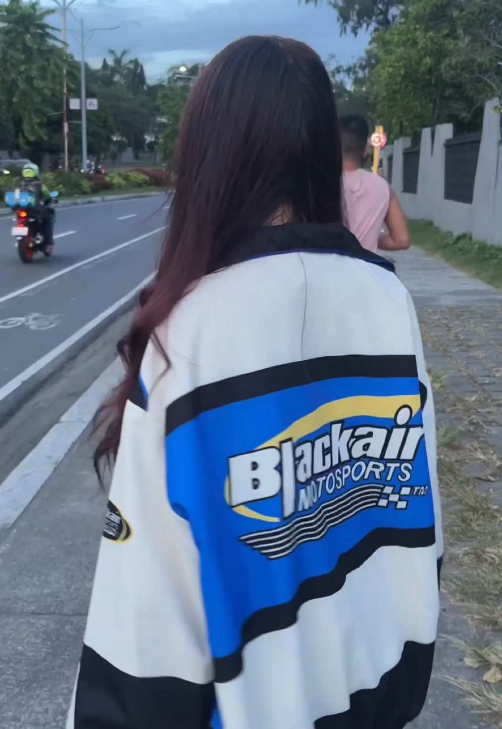 Morning walk 🤍 . . . #restocked #f1 #jacket #oversized #highquality #race #racingjacket #ferrari #classic #mensfashion #jacketformen #foryou  #OOTD #fashion #fyp #mura #affordable  #trending #fyp  #foryoupage #motorcycle #Motorsport #jacket #retro 