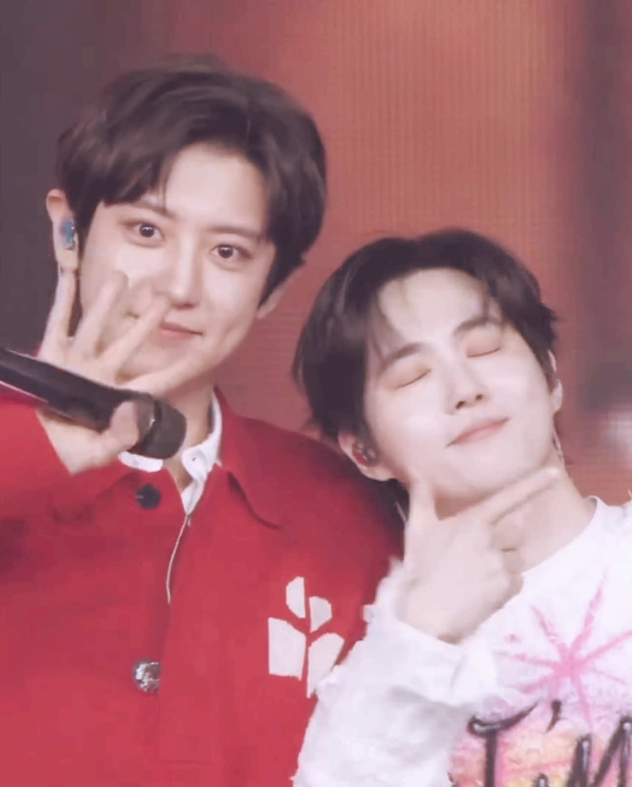 SUHO & CHANYEOL SANG “THE FIRST SNOW” TODAY #suho #chanyeol #SMTOWN2025 #SMTOWN_LIVE 