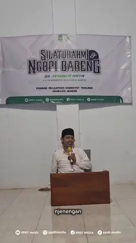 GUS MUKTAFIN GHOZALI, Beliau adalah pengasuh PP Durrotut tholibin jombang jember, dan pernah menjadi supir kyai Mbah Moen Zubair selama 6 tahun, berbagi pengalaman kepada Sk Jember Raya #skjemberraya #santripondok #jalurkhidmah #sknusantara #lewatberanda #fypシ゚ 