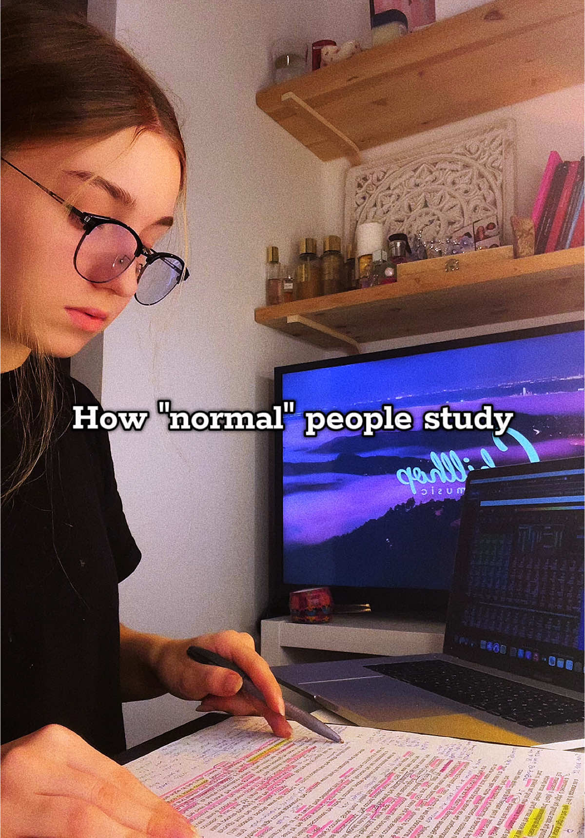 I love this Gizmo app! It generates a quizz for you and it's a very effective studying method!! #studywithme #study #studying #fyp #Teamwork #dreambig #studygrind #motivation #StudyTips #tiktokgrowth 