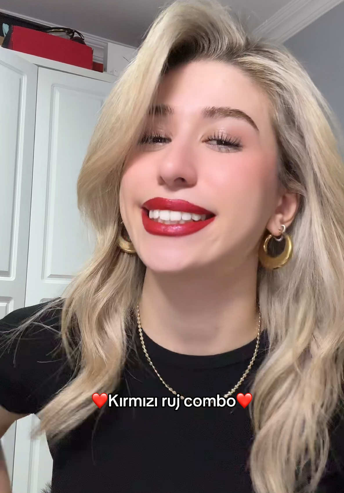 Kızlarım selam Emily 205 Beaulis-308 revolution unicorn elixir gloss Glosu çook önceden almıştım denemek için sürdüm ve süper oldu şu an piyasada yok galiba🥲🥲 *reklamyok