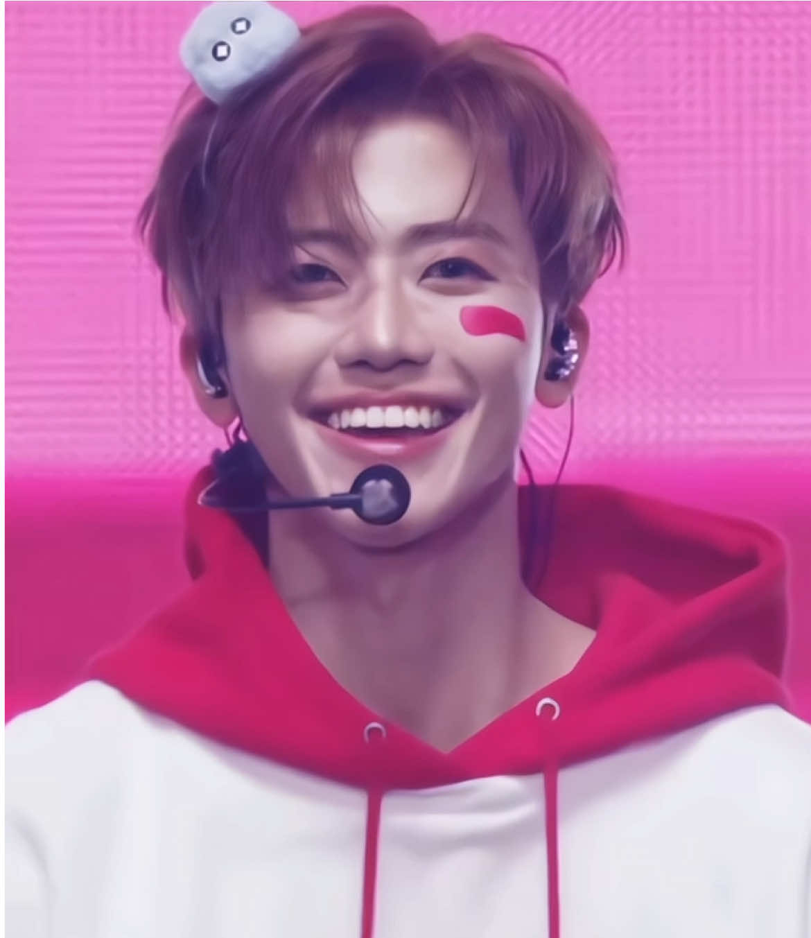 lucu banget pake jepitan 🤏🏻🤏🏻 #jaemin 