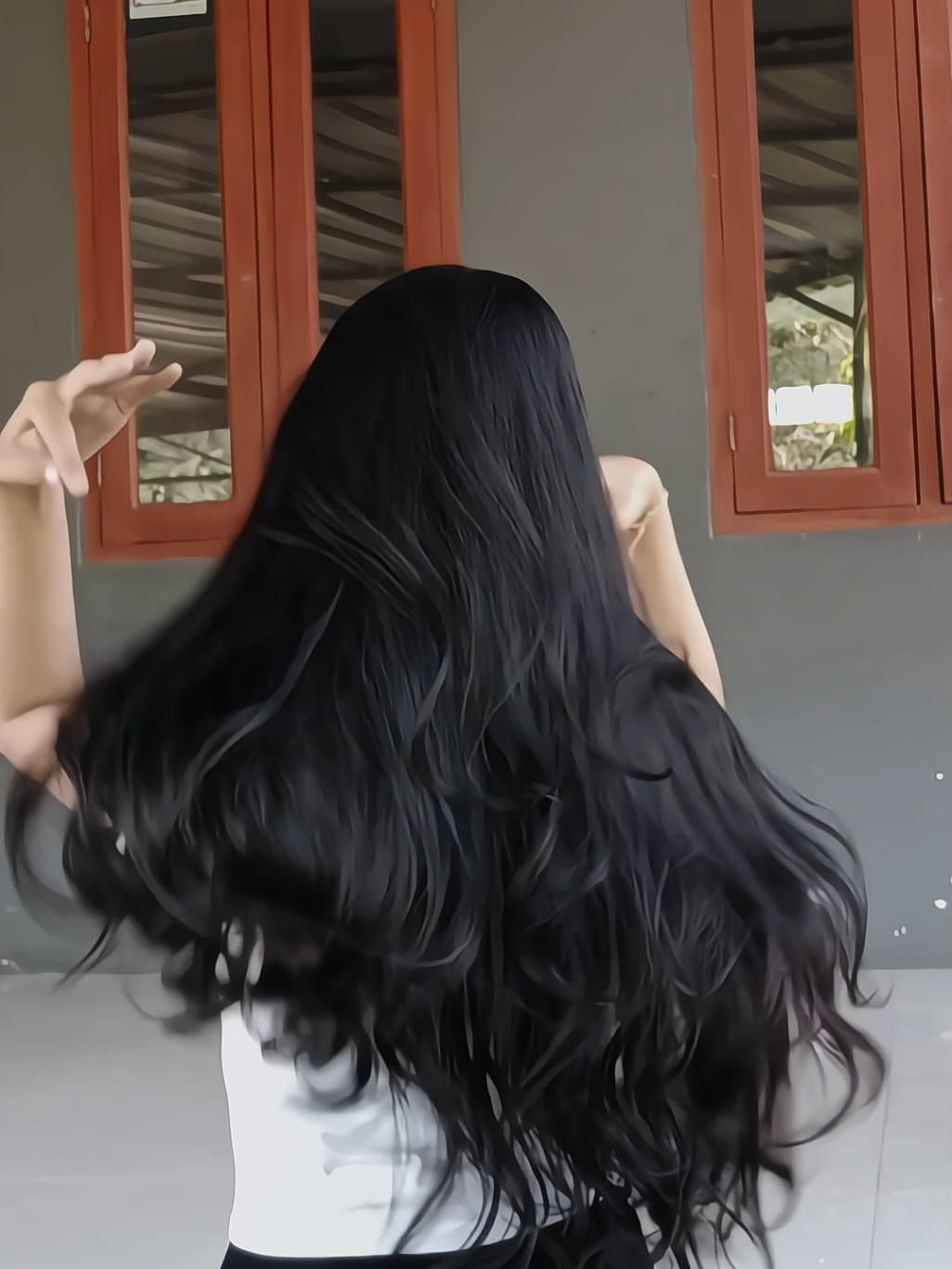 makasih ya satu tahun setengah loh kita bareng bareng cantik  jgn sampe kita pisah cuma gara-gara sakit hati 🥹🤍 #4u #moots? #rambutmaksimal #hairplay 