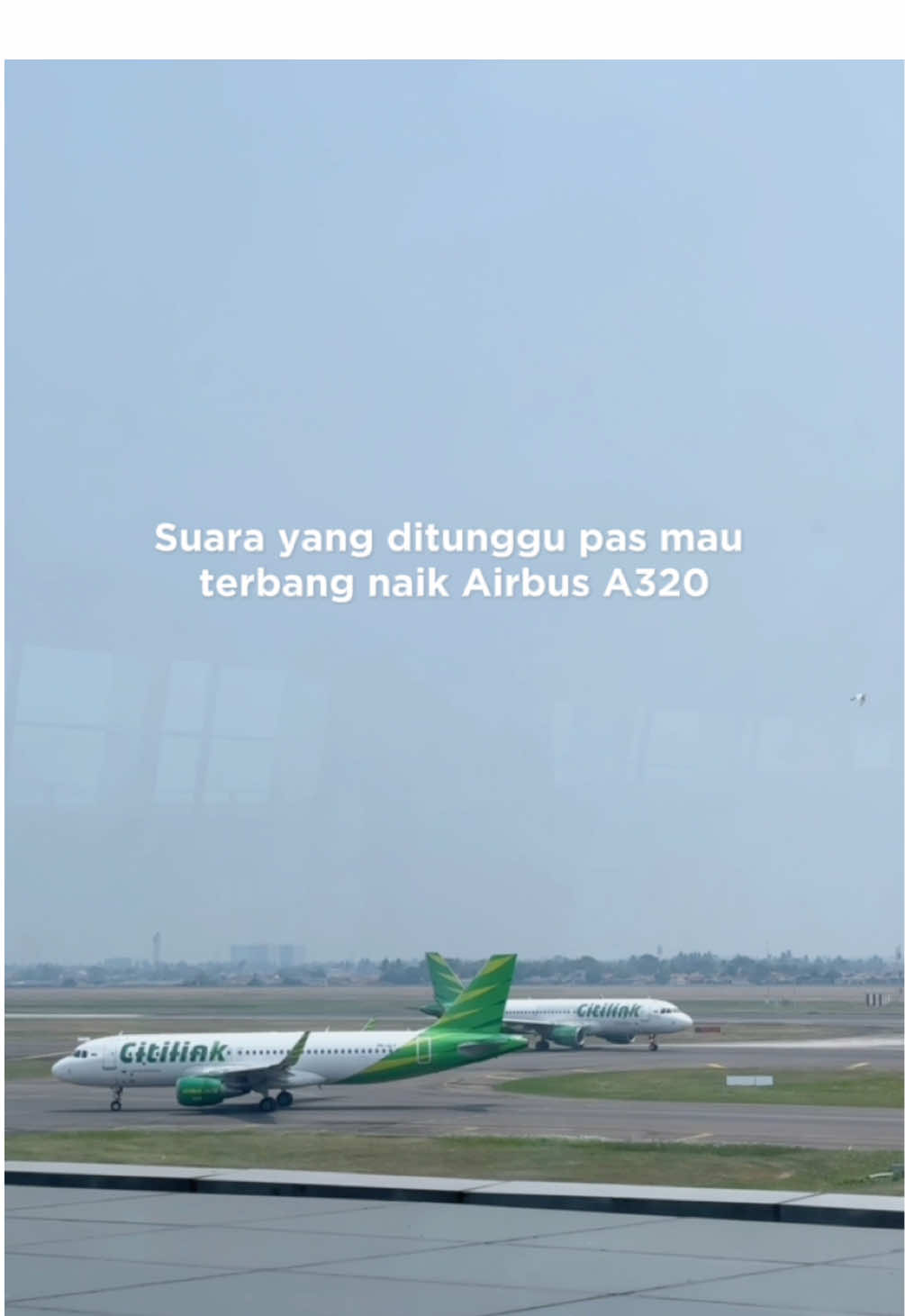 Hi Citilinkers!  Coba komen dibawah siapa yang kangen denger suara khas Airbus A320 ini! 🤩👇🏻✈️ #fyp #A320 #airbus #aviation #avgeek