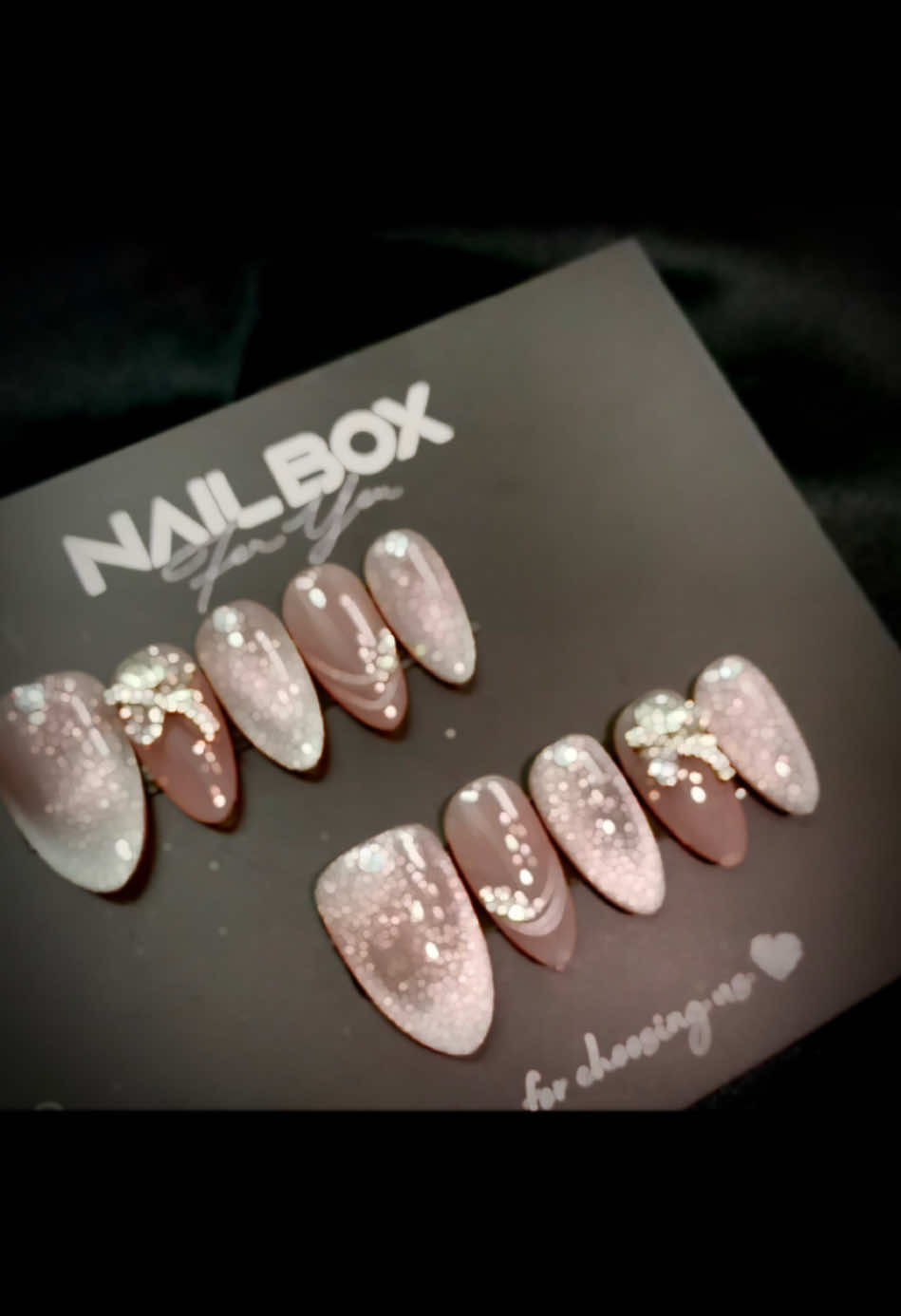 Mắt Mèo hot cho mùa Tết năm nay nè các chị iu 🧧🧧#nailboxgiarequan7 #nailtetxinh🧧🧧🧧 #nailtet2025 #nailquan7 #xuhuongtiktok2025 #nailxinhgiarequan7 #nailboxthietkemongup #nailxinhgiarequan7 #