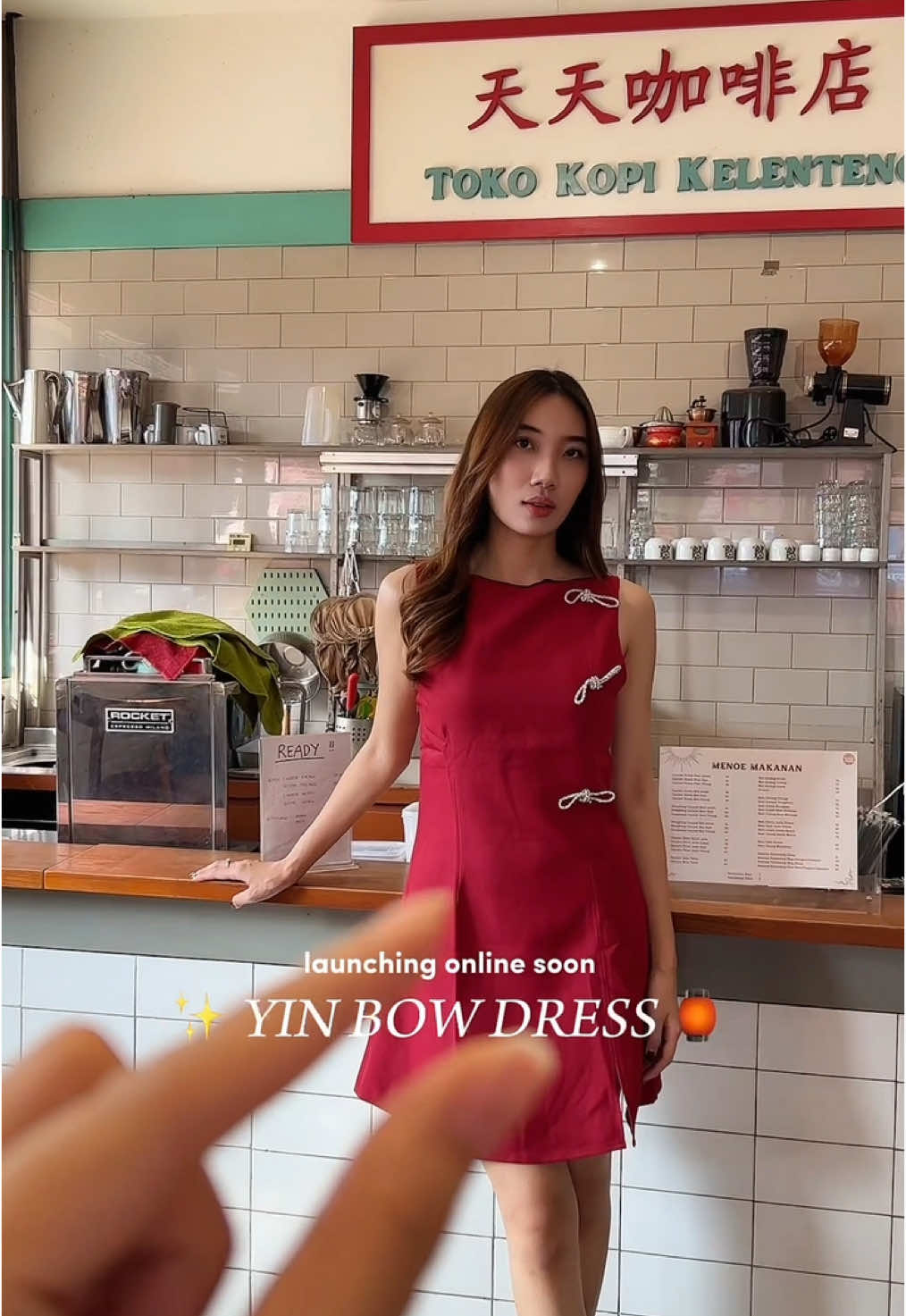 udah pada excited sama dress satu ini kan girls? YIN BOW DRESS in maroon 🧧🏮 stay tune!!  #cnyoutfit #cnyoutfitideas #CNY #OOTD #outfitinspo #outfitideas #outfitideasforyou #fashiontrend #wibgajian 