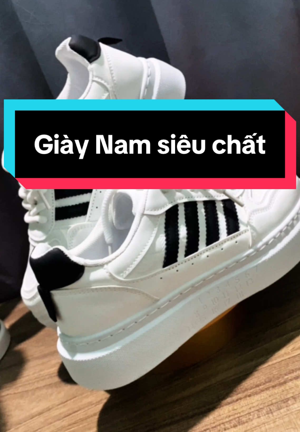 Đôi giày với thiết kế quá đẹp ❤️ #Snea #WhiteSneak #hangngay #danong #danongdichthuc #Giày #giaydep #giày #nam #giaysneaker #giayxinh #phunu #thammy #Nghiengiaythethao #NguoiYeuGiaySneaker #mypham #phunuvietnam #phunuhienđai #sacdep #giaycaogot #guocnuxinh #xinhdep #phunulamdep #giaynamnu #giaynamhottrend2023 #giaynam2025 #giayhottrend #giayhot #tiktok #xuhuong 