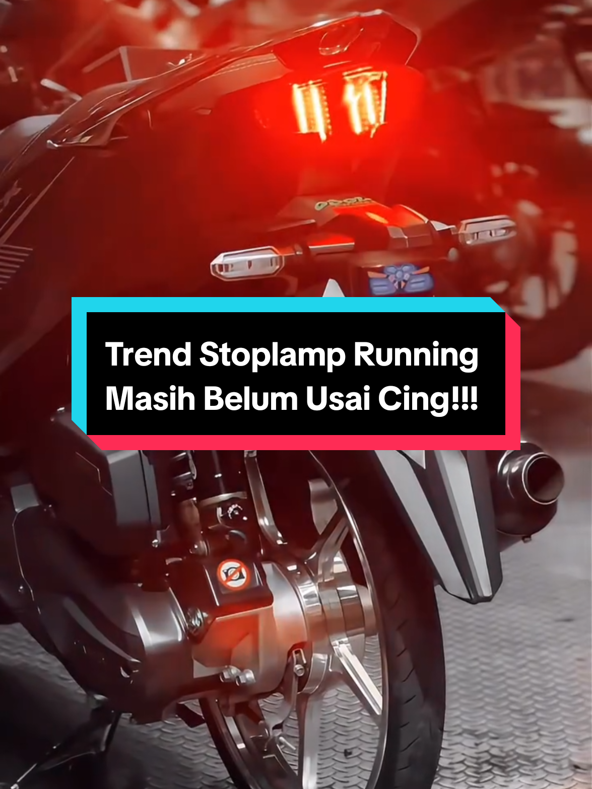 Lampu Stoplamp Running 3IN1 Racepro Vario 125 150 Led New #stoplamp #stoplamprunning #stoplampvario #stoplamp3in1 #stoplamprunningvario #lampustopvariasi #lampustoprem #vario125 #vario150 #variolednew #variomodifikasi #varionistyindonesia #varioproper #aksesorismotor #sukucadangmotor #sparepartmotor #variasimotor #modifikasimotor #trendmotor 