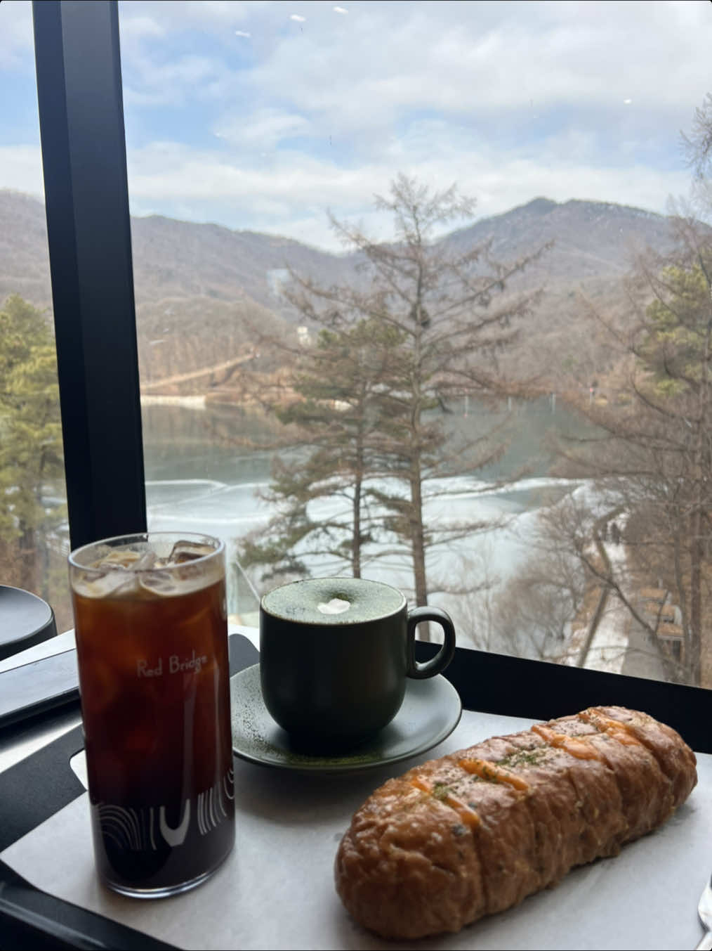 Mlove this cafe  📍red bridge cafe, Paju South Korea #한국 #fypシ゚ #korea #cafe #2025 #wintervibes #mademyday 