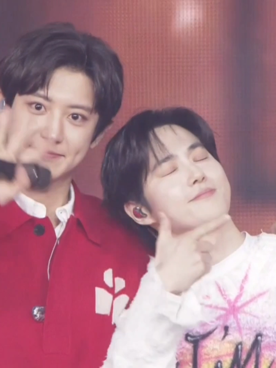 EXO full cut (minus collab) @ $Mt0₩N Day 2 #exo #suho #junmyeon #kimjunmyeon #chanyeol #parkchanyeol #엑소 #수호 #디오 #준면 #찬열 #박찬열 #kpopfyp #foryou #fyp