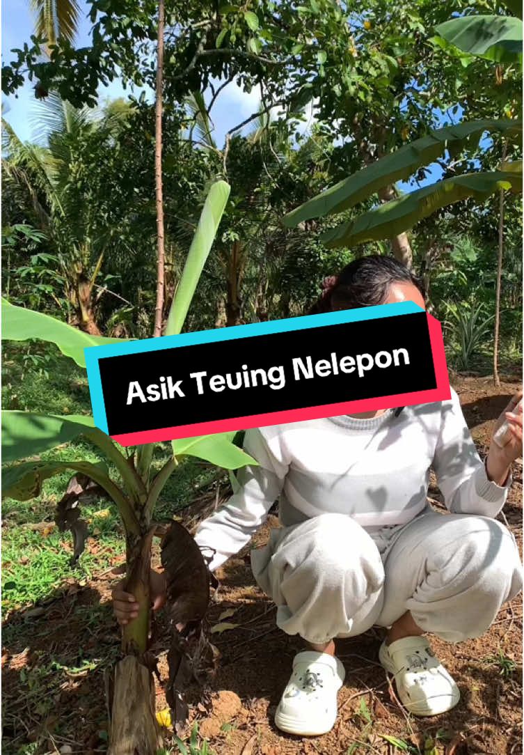 Asik Teuing Nelepon  #ceritapendek #komedi #fyp 