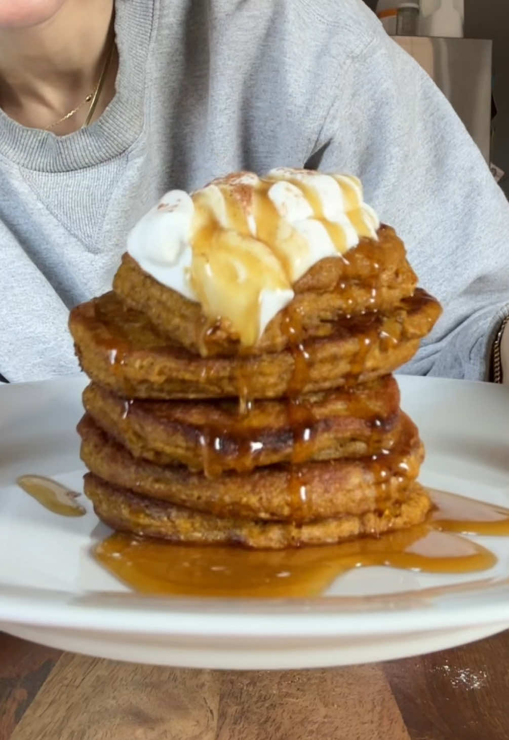 Screenshot the recipe at the end 🥞🥞🥞 #lutealphase #hormonebalance #hormonebalancing #healthyrecipes #bloodsugarbalance #hormonehealth #holistichealth #healthybreakfast 