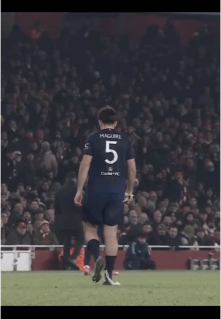 Colossus. #harrymaguire 