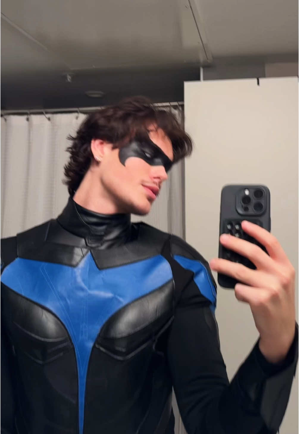 Everyday fit 🫡 #nightwing #teentitans #dccomics #cosplay 