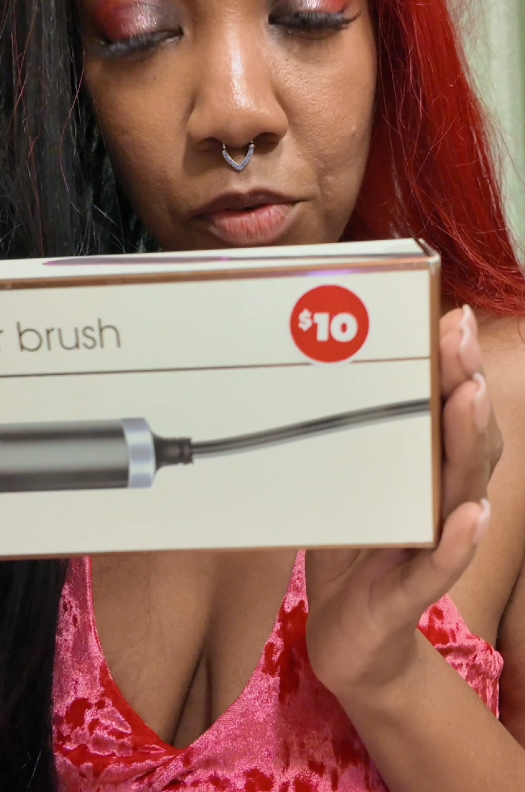 Here's a quick review of the $10 Straighting brush from @Dollar Tree . #dollartreefinds #dollartree #straighteningbrush #hairbrush #straighthair 