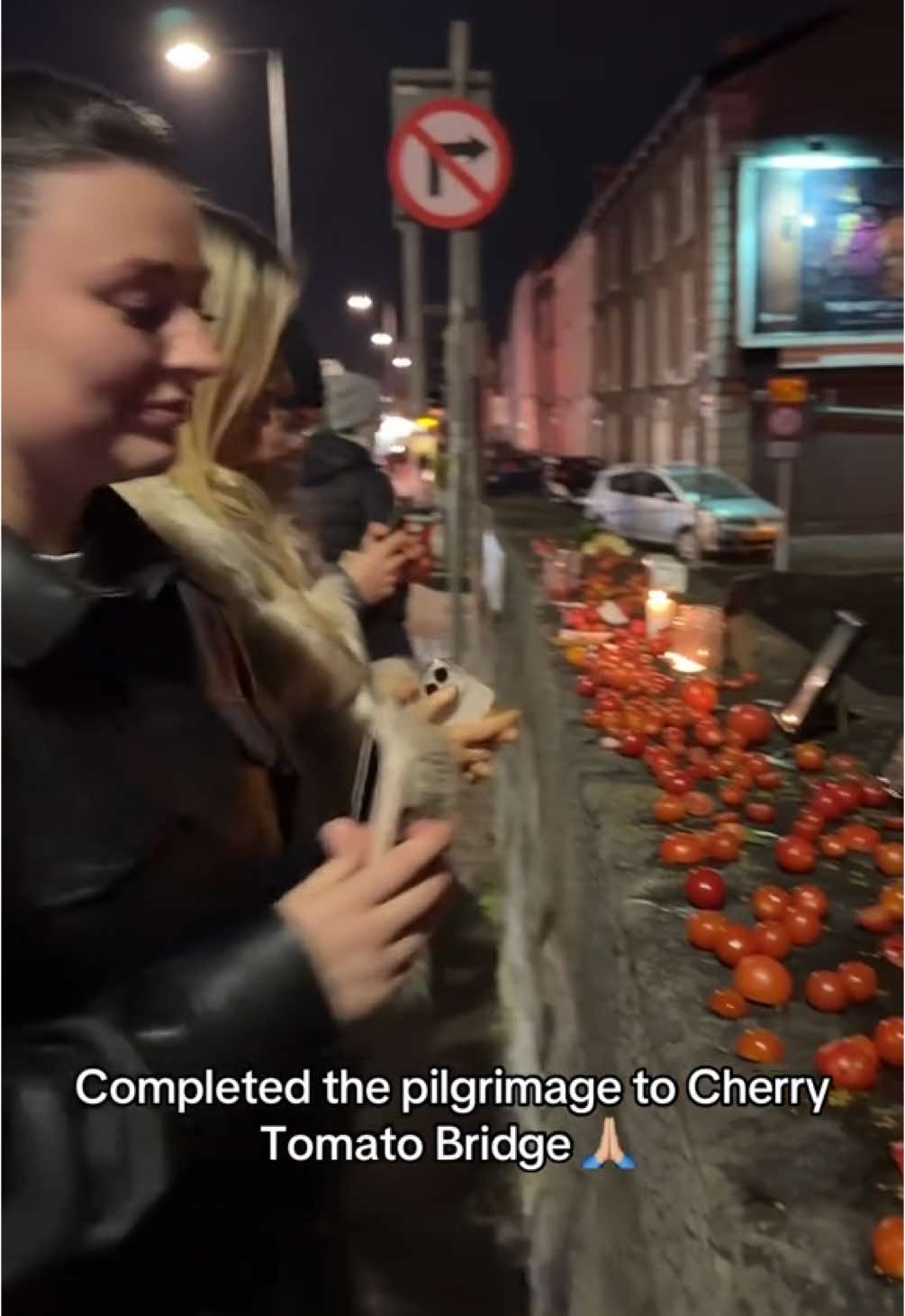 Glad to have completed the annual pilgrimage to Cherry Tomato Bridge today to cleanse us from our sins 🍅🙏🏼🕯️ @VisitDublin   @Failte Ireland #cherrytomatobridge #cherrytomato #tomato #dublin #ireland #fyp @Sharongregg_ @Cliodhnak 