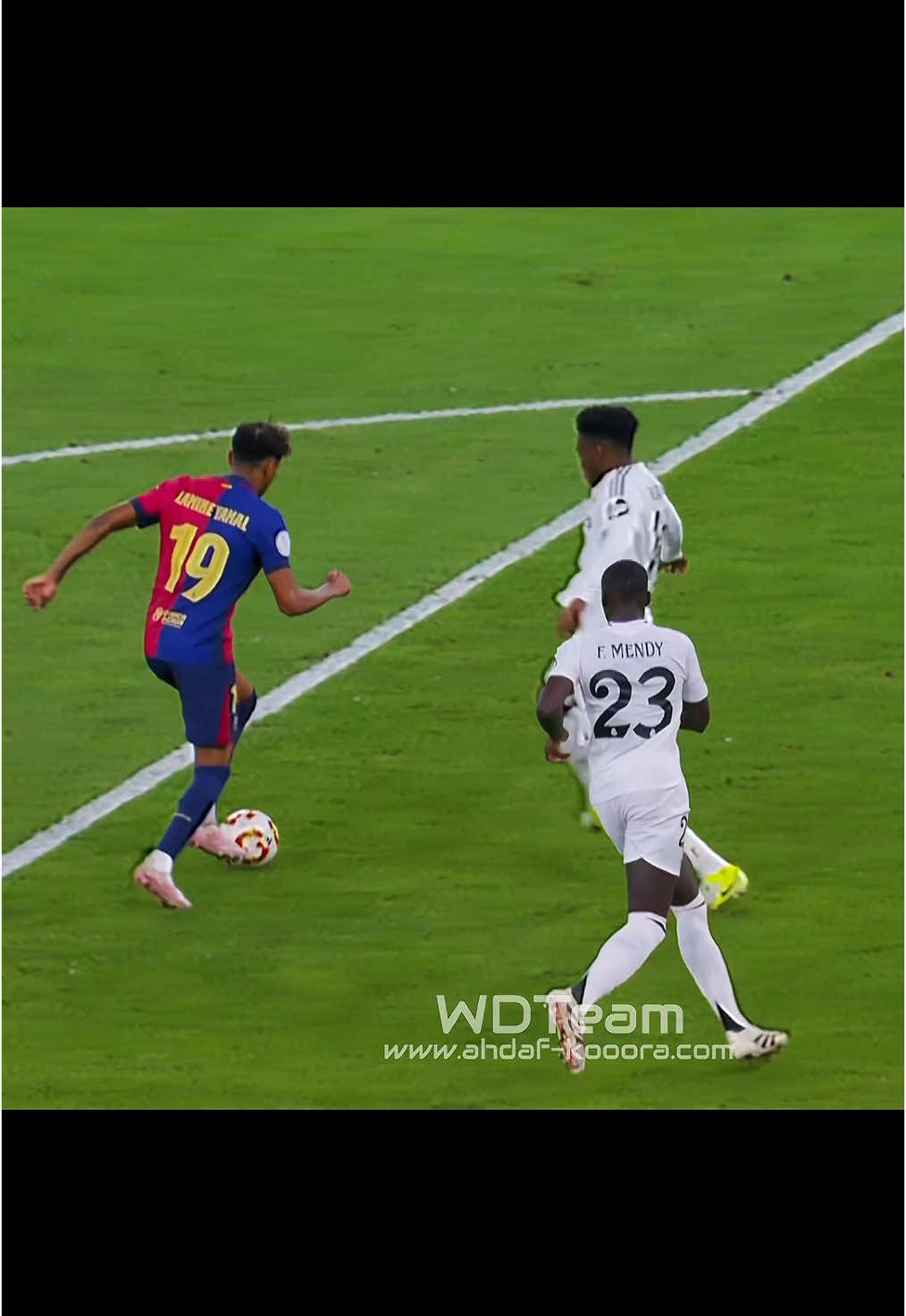 New celebration 🤔 #fyp #pourtoi #football #footballtiktok #lamineyamal #goal #today #barca #real #madrid #clasico #4k #cold #phonk #edit #viral #fy #f #celebration 