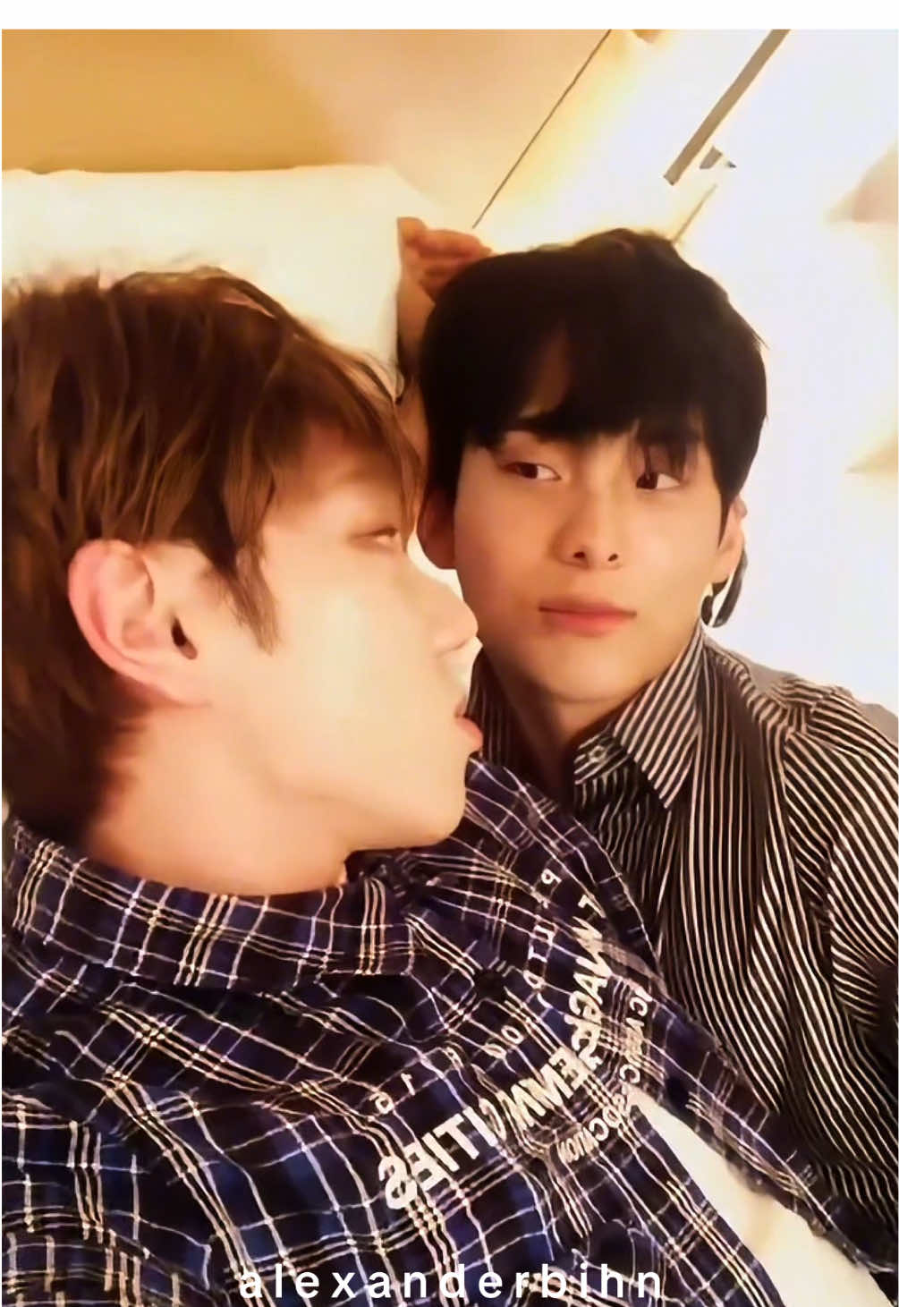 Are we interrupting these boygroups flirting? 🤭👀 #ace #junhee #kpop #straykids #felix #fyp #foryou #seventeen #astro #vanner #zerobaseone #boyslove #kpopfyp 