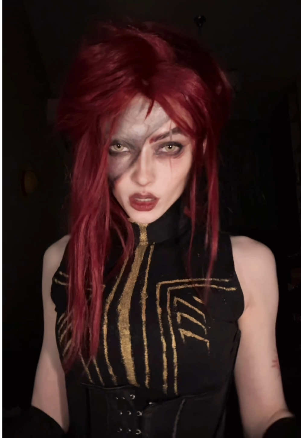 it was super spontaneous, so don't judge. 😔 #katarina #leagueoflegends #welcometonoxus #cosplay 