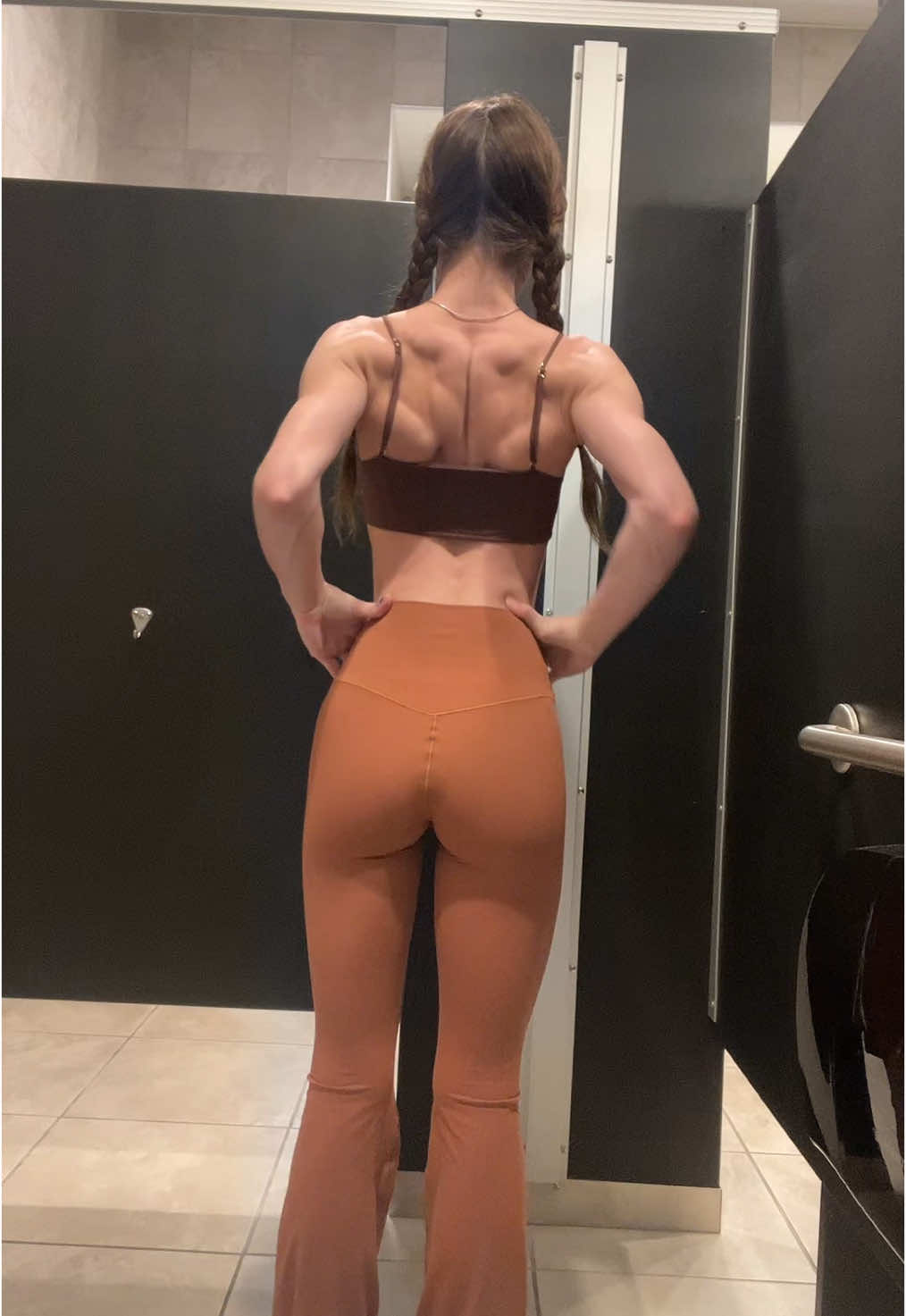 Back looking insane 