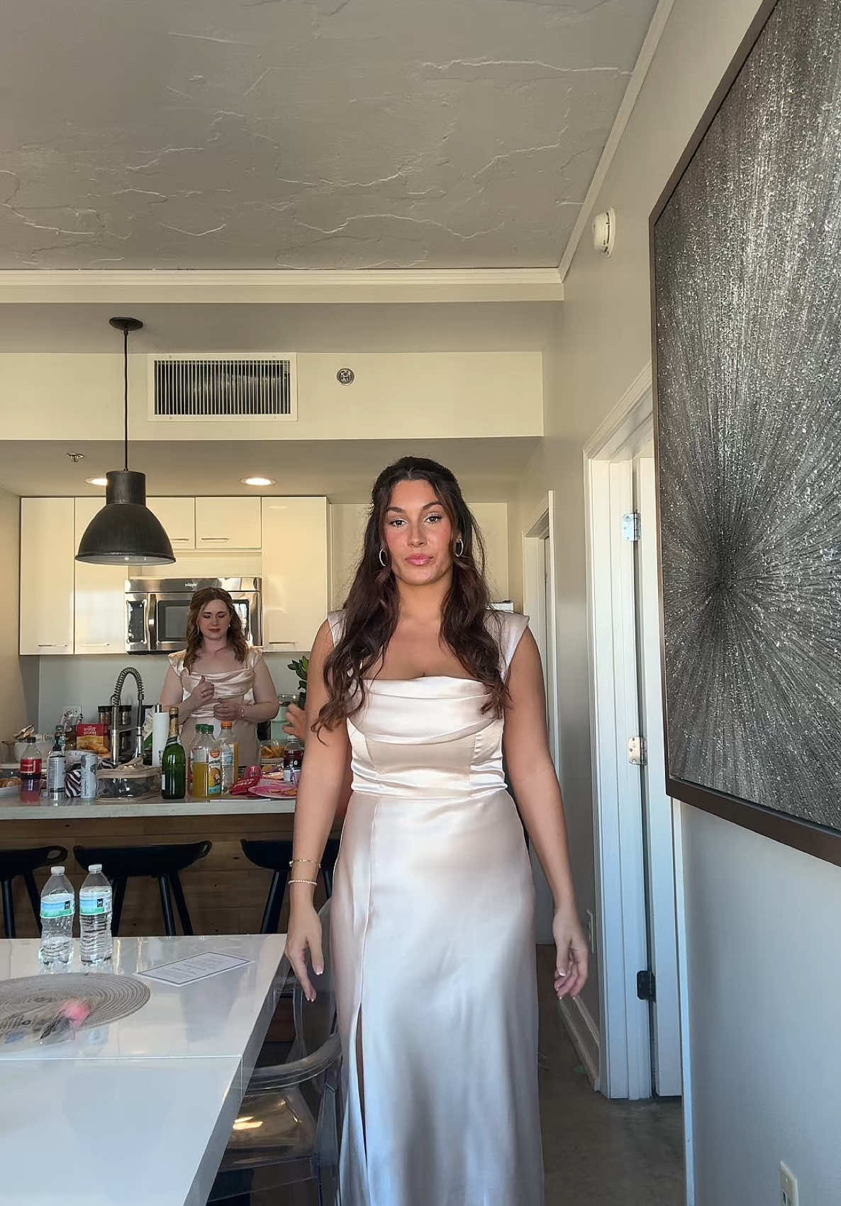 🤍✨🫶🏽 #bridesmaidsdresses #bridesmaids #weddingday 