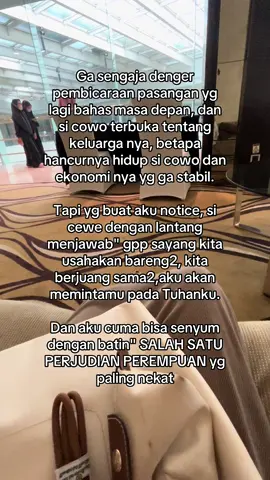 Semoga kamu MENANG nona 🙏🏻🤭 tidak MENANG_IS 😂 mau ketawa tapi takut dosa 