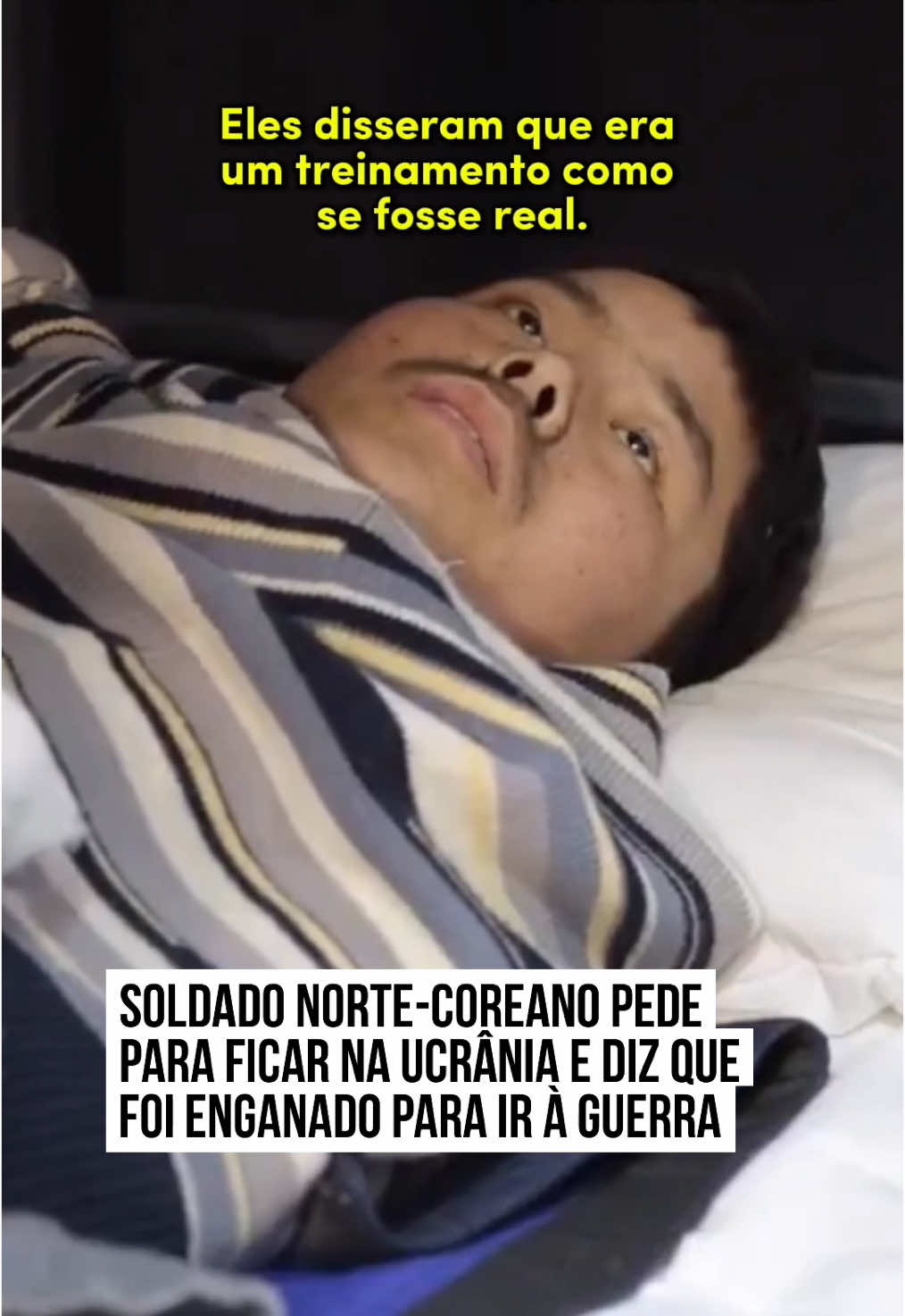 #Soldado norte-coreano pede para ficar na #Ucrânia e diz que foi enganado para ir à guerra. No vídeo divulgado no perfil do presidente Volodymyr #Zelensky, o soldado conta a um tradutor que foi informado que participaria apenas de um treinamento. Outro combatente norte-coreano também foi capturado e expressou o desejo de retornar ao país governado pelo #ditador Kim Jong-un. #TikTokNotícias Tradução: Samuel Pancher 📹 Reprodução