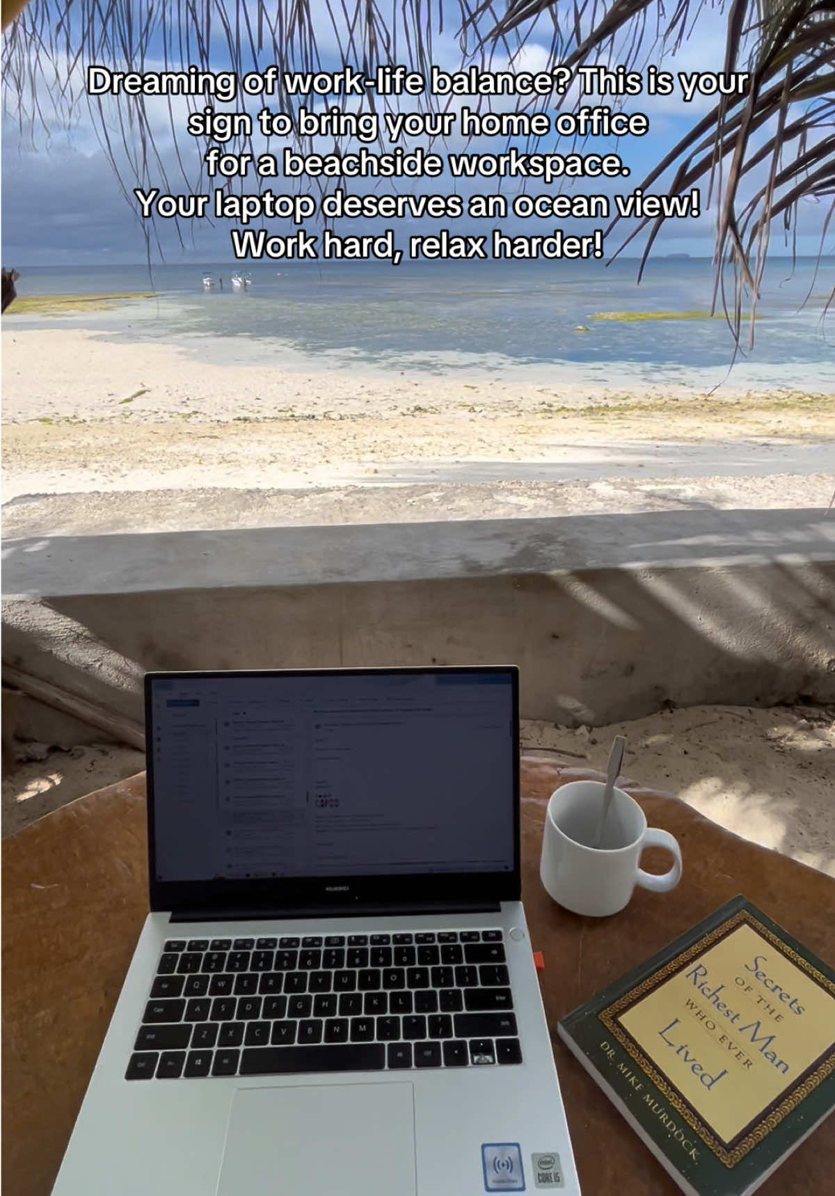 Work from the beach and live the dream! 💻⛱️