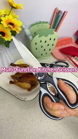 #scissors #kitchenscissors #kitchenaccessories #kitchentool #stainlesssteelscissor #multipurposescissors #kitchengadgets 