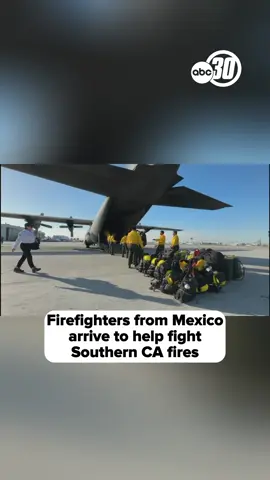 A humanitarian team from Mexico, deployed to fight the fires burning in Southern California, arrived at Los Angeles International Airport on Saturday afternoon. Gov. Gavin Newsom expressed his gratitude to Mexican President Claudia Sheinbaum, as he welcomed more than 70 Mexican firefighters. Tap the link in our bio for more.