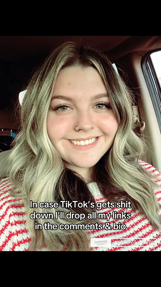 #MomsofTikTok 