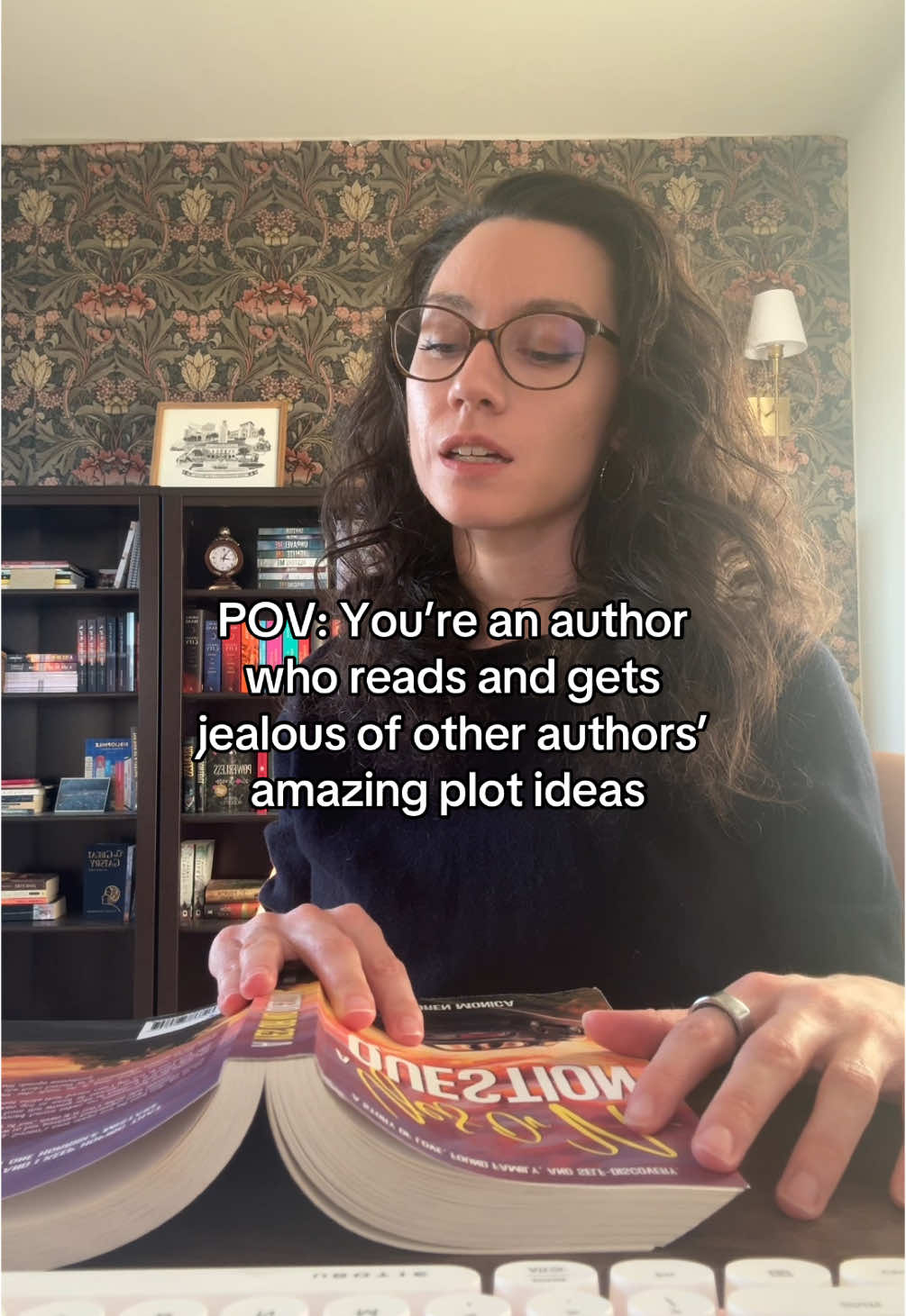 #writersoftiktok #indieauthor #BookTok #authorsoftiktok #writertok 
