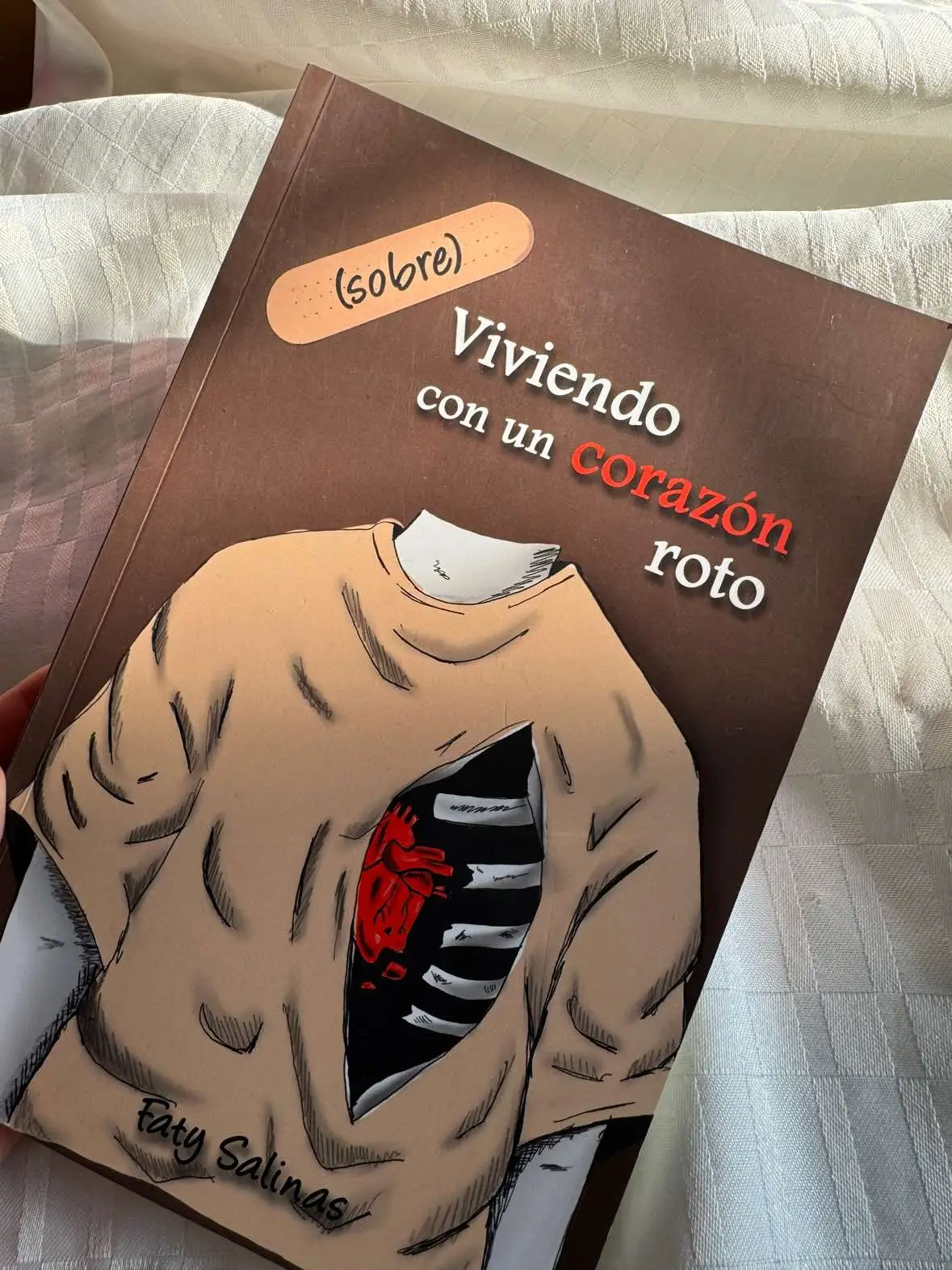 Disponible en Amazon ✨ #frases_aesthetic #sad #tristeza #desamor #fypシ #consejosdeamor #frasesparadedicar #fatysalinas #sobreviviendoconuncorazonroto #parati #ex #librosdedesamor #librosrecomendados