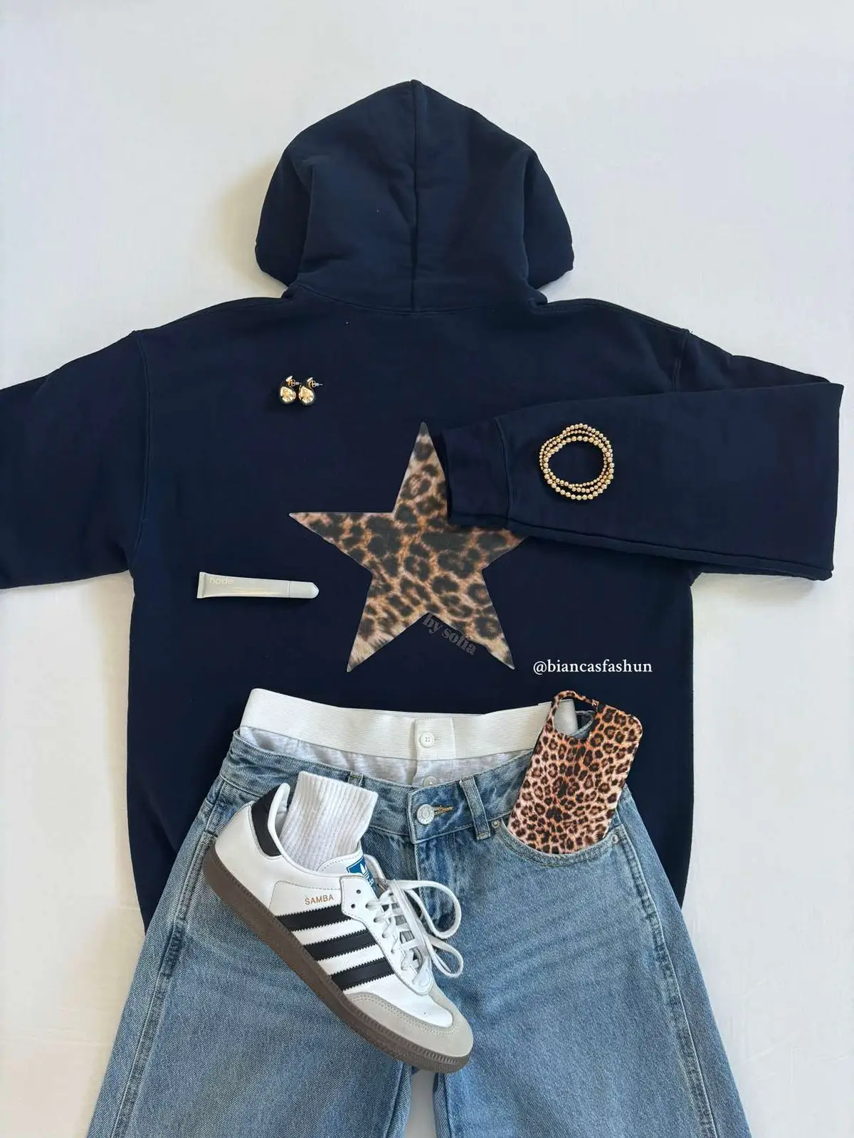 #OOTD #fitsoftheweek #outfitinspo #fitspo #cutefits #fyp #cleangirlfits #biancasfashun #fyp #schoolfits #xyzbca #itgirl #aestheticfits #viral #adidas #styling 