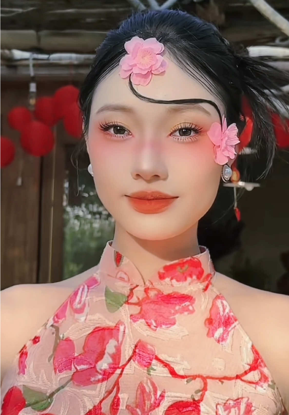 Layout xinh cho nàng du xuân 🧧🎊 #makeup #tet2025 #teamquanpu #linhngmakeup 