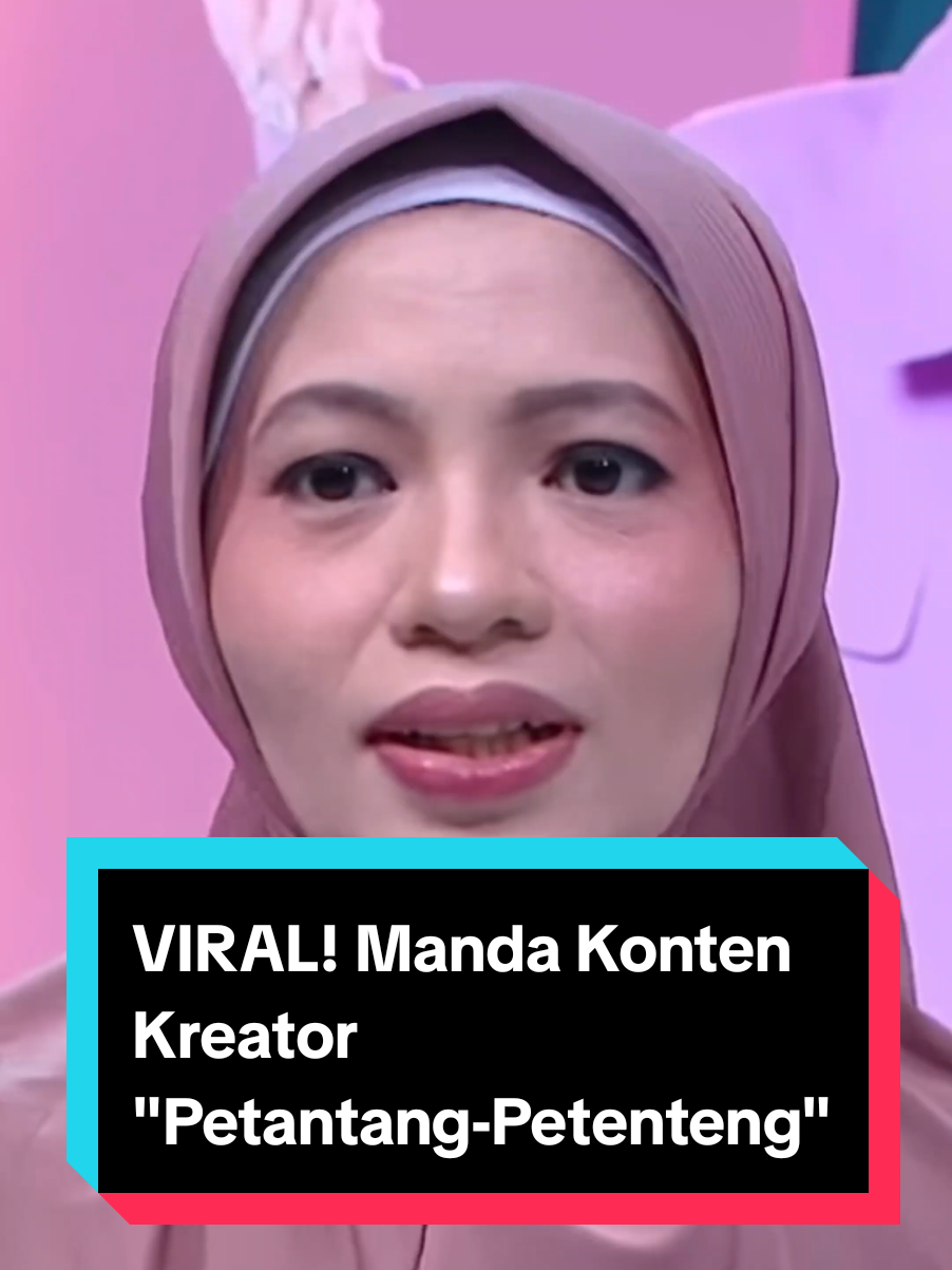 Liat tuh si konten kreator satu ini, petantang-petenteng banget yaaa! 😅  Tapi jujur, ada yang relate gak sih sama gaya-gayanya?