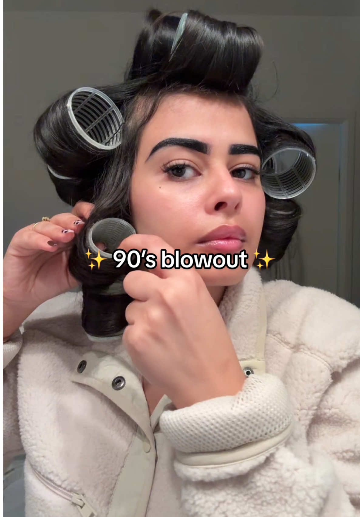 ✨90’s blowout tutorial✨ #trending #girlstalk #girl #makeuphacks 