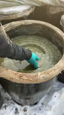 Have you tried handmade stinky tofu? 🤔 #StinkyTofu #HandmadeFood 