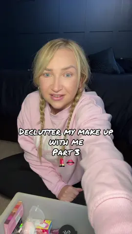 Declutter my make up with me part 3💄💋 series of getting my sh*t together! #declutter #declutteryourlife #declutterwithme #declutteringtips #declutterchallenge #declutteryourhome #declutteringmakeup #makeup #makeuphacks #makeupcleaning #makeupclearout #clearout #gettingmylifetogether #gettingmyshittogether #organised #organizedhome #organization #organise #letshaveachat #letschat #mumsoftiktok #mumlife #mumof2 #babytiktok #toddlersoftiktok #viral #fyp #growme 