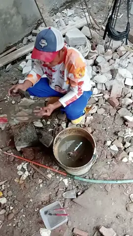aduh pusing loba hutang