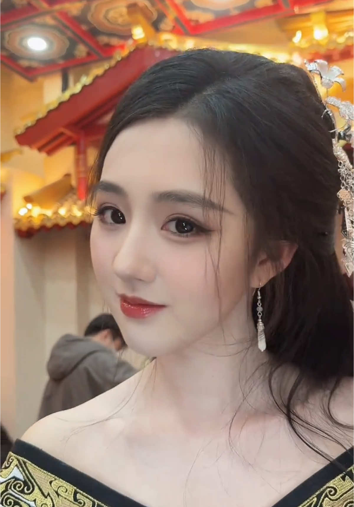 如果颜子愿意嫁给我的话就算加上奥子我也愿意 