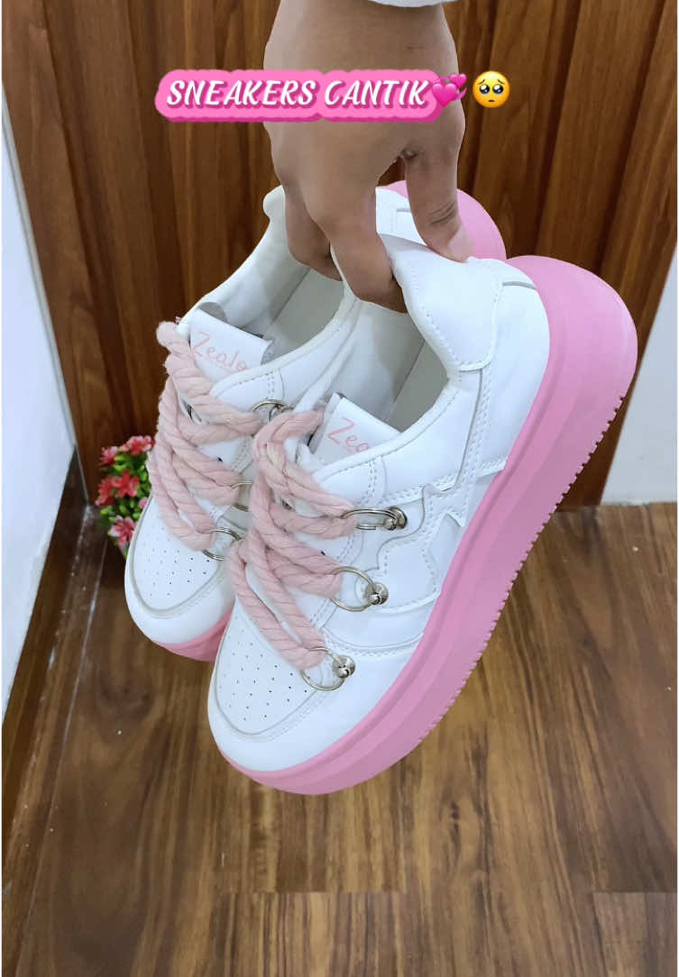 Dapatkan sekarang juga##sepatuwanita #sneakers #sepatukekinian #viralvideo #viraltiktok #zealoshoes #fypシ゚viral 