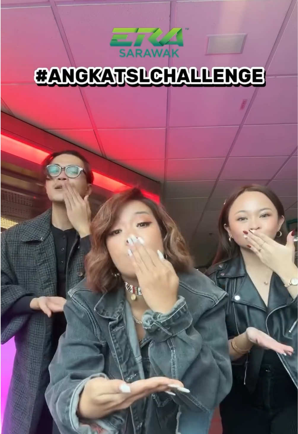 Kita reupload geng!   Of course @Ameer Dawi dan @Alisa Spencer ✿ sik lepaskan peluang untuk join #angkatslchallenge @MimiFly  So korang bila lagi?!  #ERASarawak #fyp #fypage  #fyppppppppppppppppppppppp #trending #trend #signlanguage 