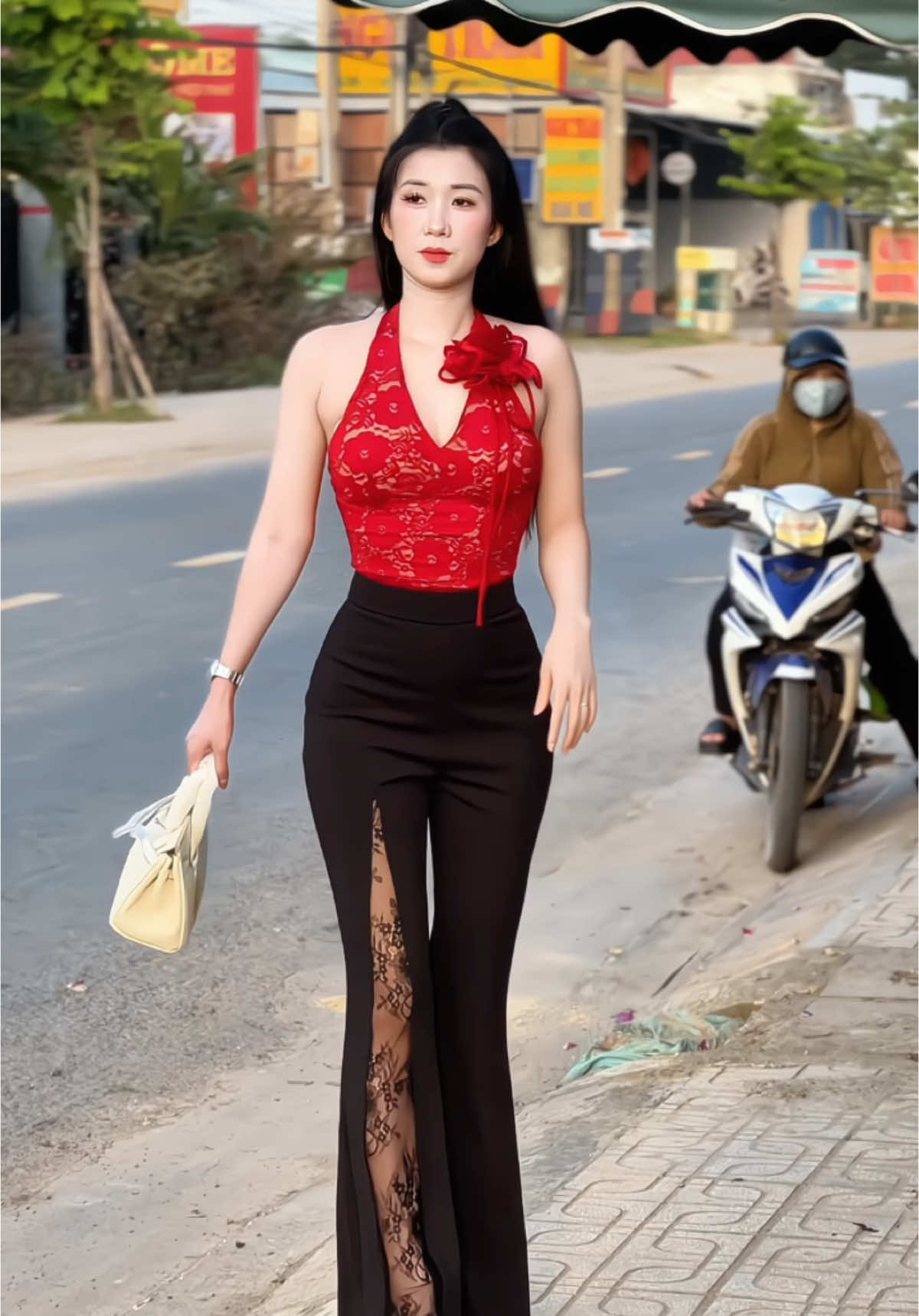 Trả lời @thiên Thảo 