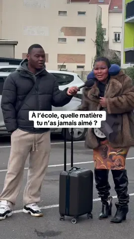 À l’école, quelle matière tu n’as jamais aimé ? #micro2rouen #microtrottoir #paris #rouen #france #humor #senegalaise_tik_tok #rouen #viral_video #bretagne #lille 