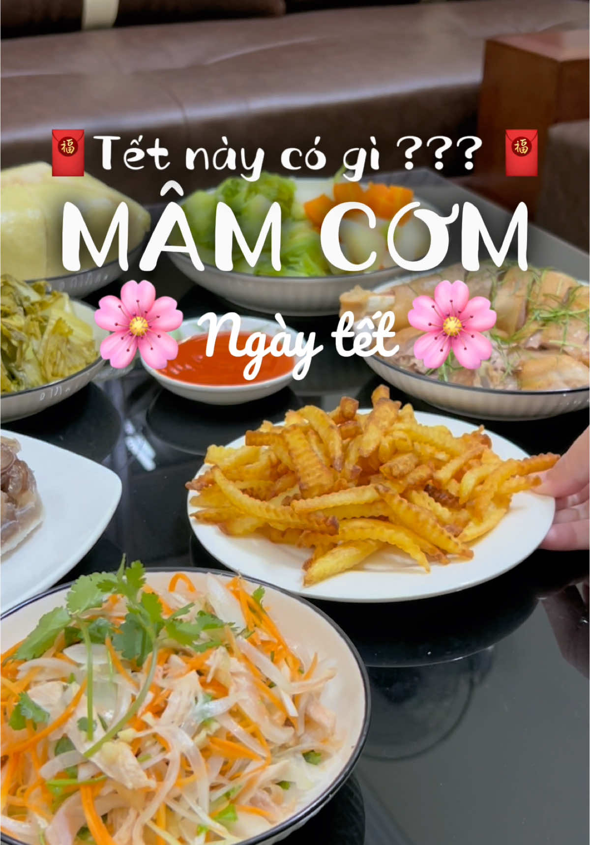 Mâm cơm tết cầu kì hơn hẳn 🧧🧧 #vanmonngonbungvi #VanMonBungViTetTyVanVui #ancungtiktok #monngonmoingay 