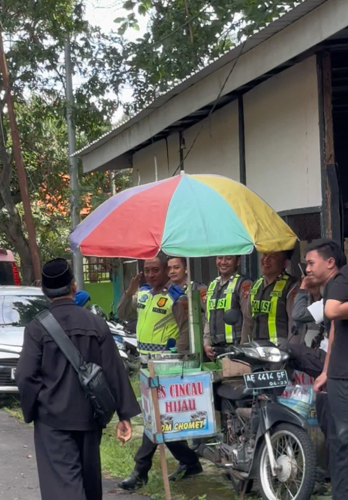 Pemimpin yg bijak tidak akan pernah membiarkan anggotanya berjuang sendirian. @sudjarwosinta #psht #shterate #pshtpusatmadiun #pshtjaya #pshtmadiun #fyp #fyppsht #pshtstory #pshtdunia #pshtindonesia22 #psht1922 #fypシ゚ 