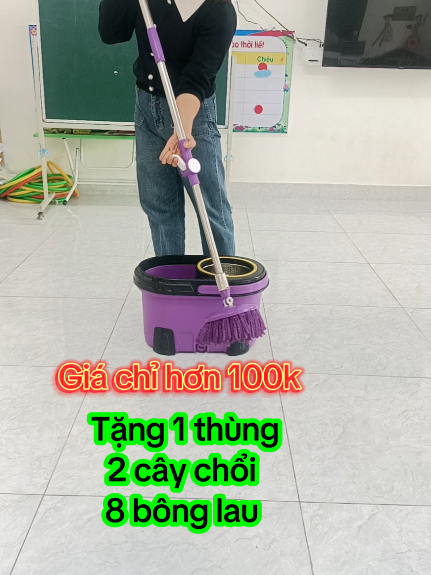 Giá chỉ hơn trăm cành mà tặng 1 thùng, 2 cây lau và 8 bông lau #xuhuongtiktok #choilaunhathongminh #mebim #mebimsua #choilaunhatuvat #tet #xuhuong #choilaunha 