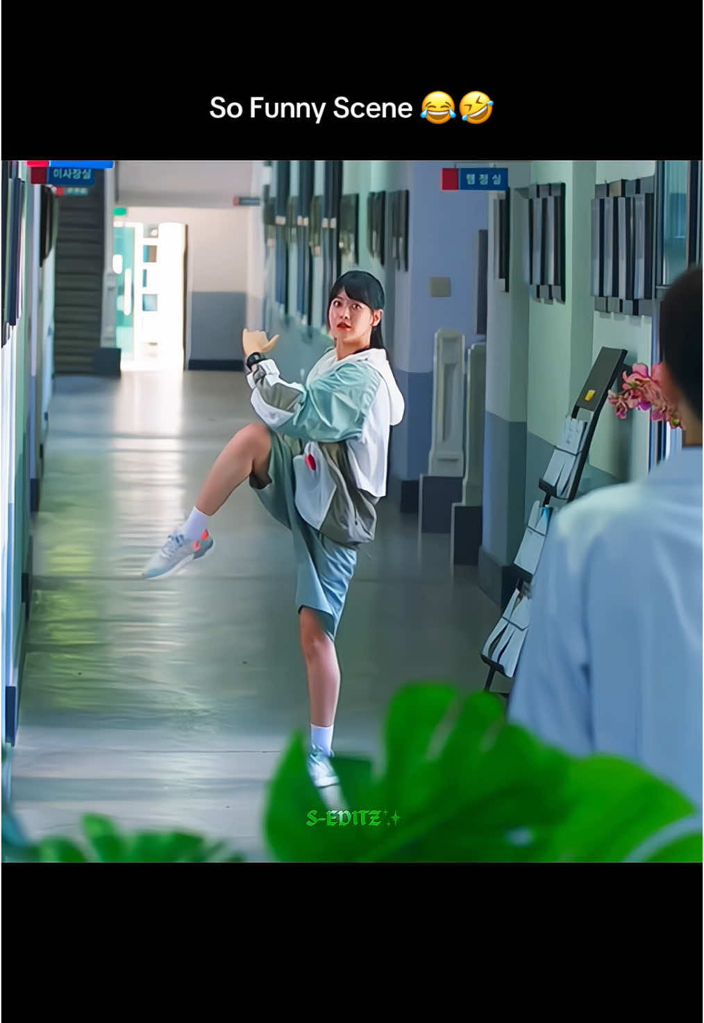 The Scene So Funny 🤣  • • • • #lovewithflaws #vairal #vairalvideo #tranding #foru #foruyou #forupage #funnytiktok #comedia #kdrama #kdramas #kdramas #kdramalover #kdramaedit @TikTok @TikTok UK @Netflix @@Netflix Latinoamérica @TikTok Bangladesh 