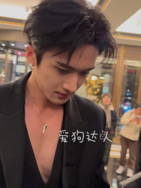 Cam thường anh ta đẹp đin🤧 #newoftheyear #mac #dieman #yanan #diêman #闫桉 